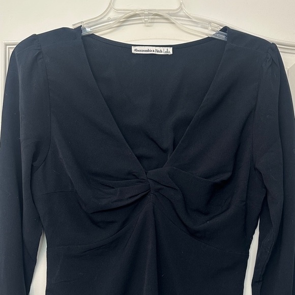Abercrombie & Fitch Tops - Abercrombie & Fitch Black Twist Front Blouse
